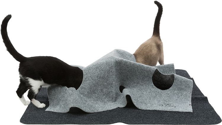 TRIXIE Cat Activity Adventure Carpet, Polyester/TPR, 99 × 99 cm