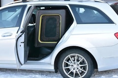 TAMI Backseat Box Hundebox mit Airbagfunktion braunZubehörbild