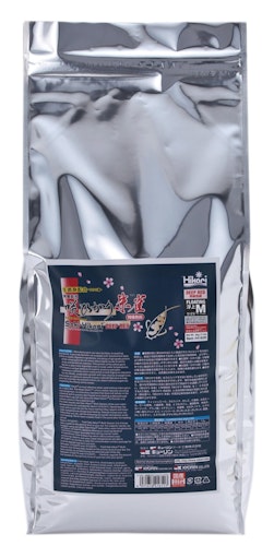 Hikari Saki Deep Red Medium Koifutter